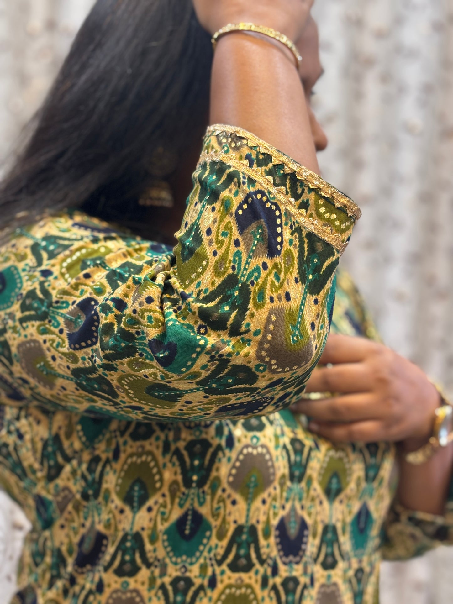 Elegant Paisley